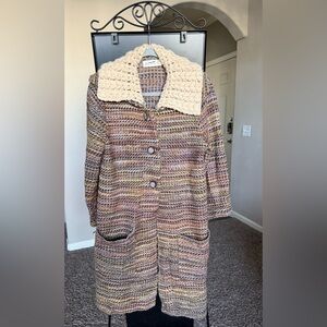 Cozy Multicolor Knit Sweater with Cream Collar